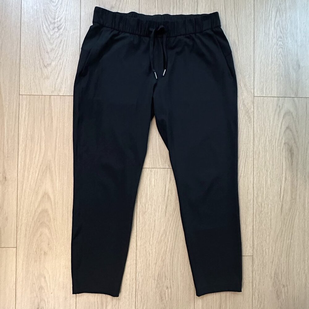 LULULEMON ON THE FLY PANT - BLACK - SZ 10